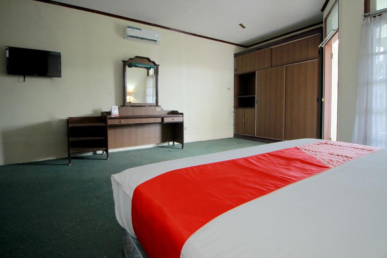 Oyo 2360 Hotel Rio Bengkulu Exterior foto