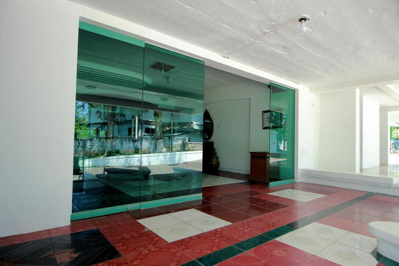 Oyo 2360 Hotel Rio Bengkulu Exterior foto