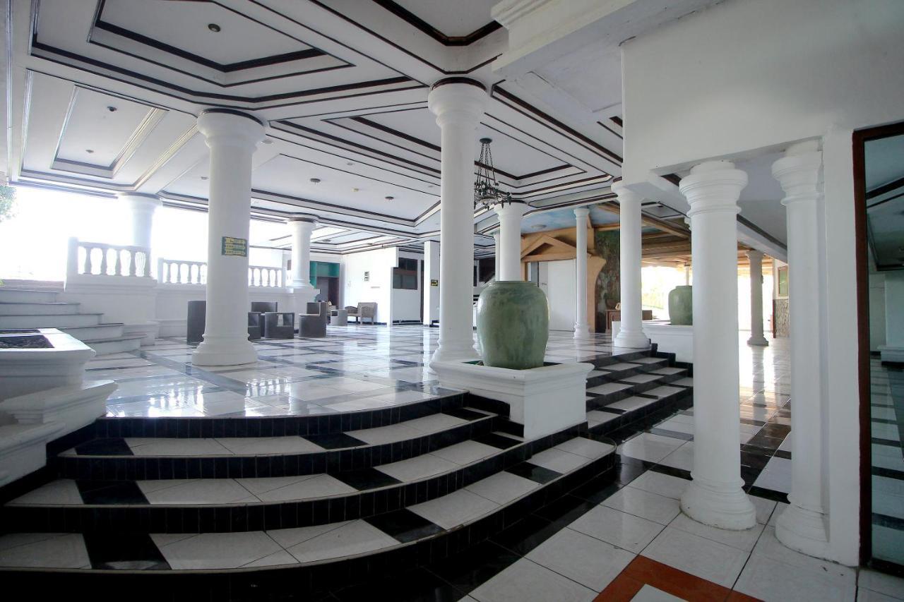 Oyo 2360 Hotel Rio Bengkulu Exterior foto